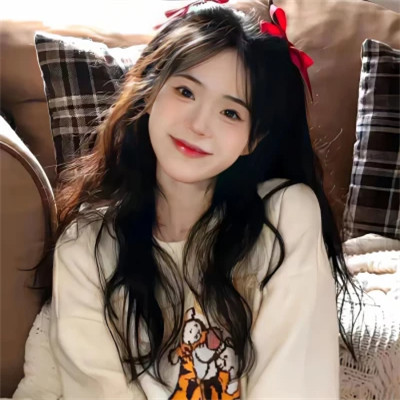 2025第一眼就吸引人的女生头像