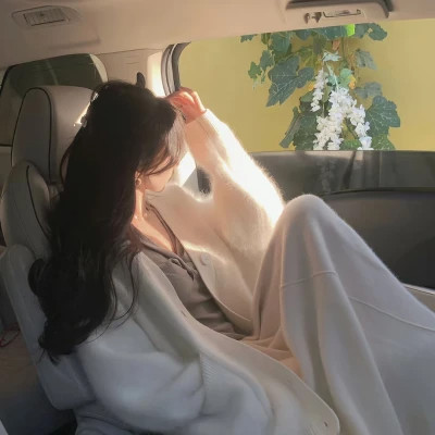 2025第一眼就吸引人的女生头像