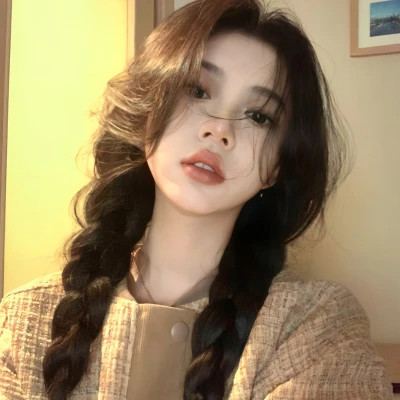 2025第一眼就吸引人的女生头像