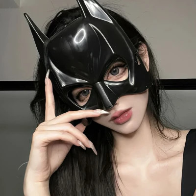 2025好看的美女头像