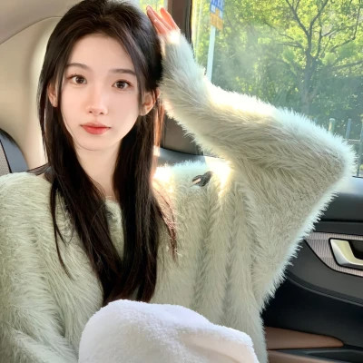 2025好看的美女头像