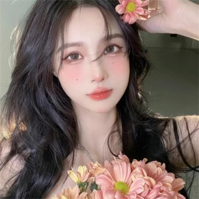 2025好看的微信头像女生