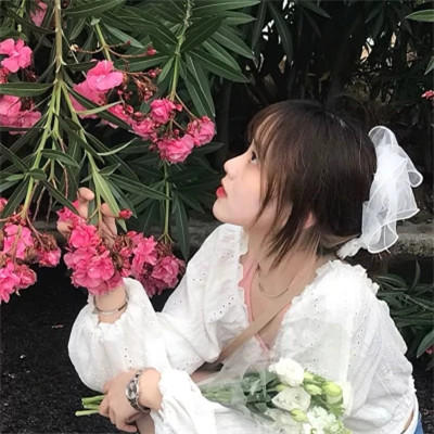 2025好看的微信头像女生