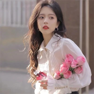 2025好看的微信头像女生