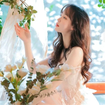 2025好看的微信头像女生