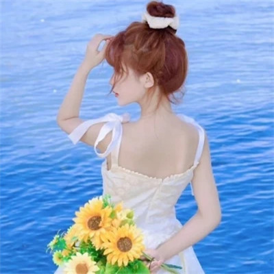 2025好看的微信头像女生