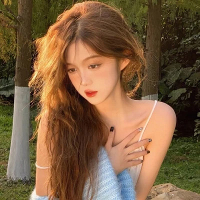 2025好看的微信头像女生