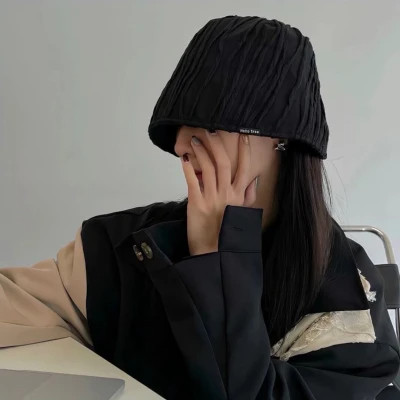 2025好看的微信头像女生
