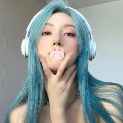 2025好看的微信头像女生