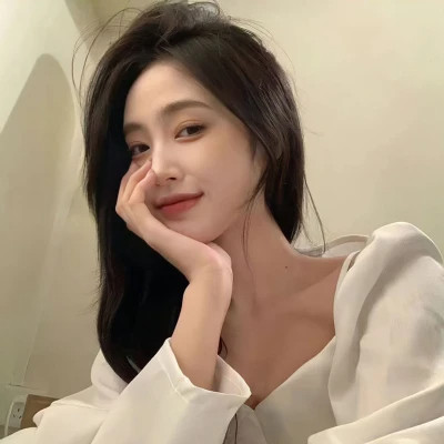 2025好看的微信头像女生