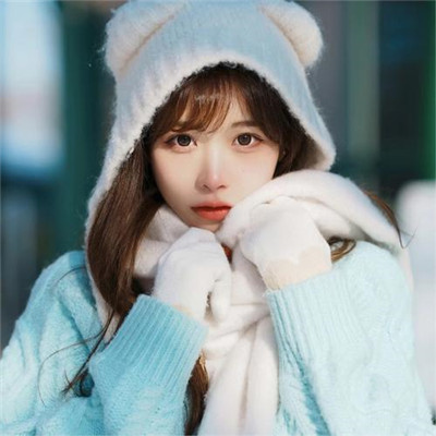 适合2025的头像女