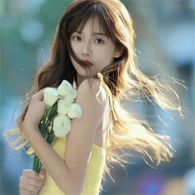 适合2025的头像女