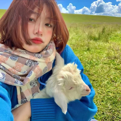 适合2025的头像女