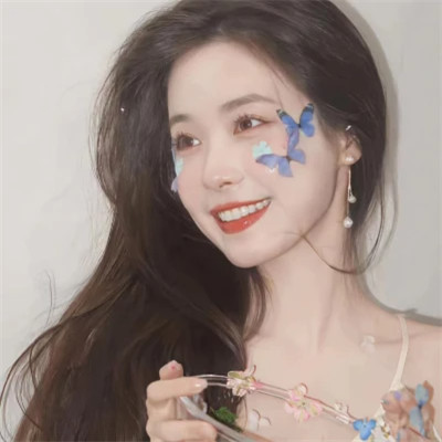 适合2025的头像女