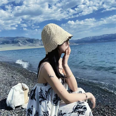 适合2025的头像女