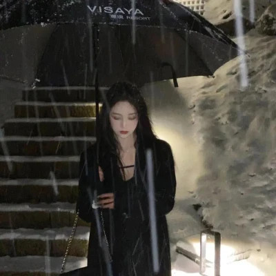 2025最火一男一女超甜超撩情头