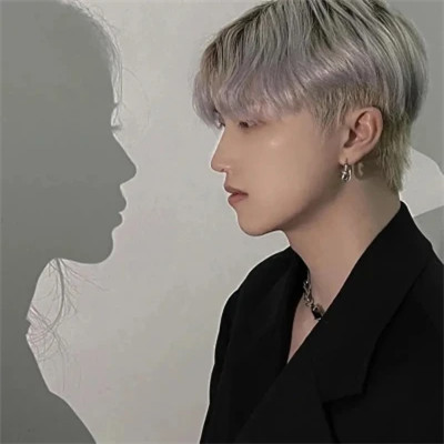 2025最火一男一女超甜超撩情头