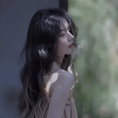 温柔清新意境氛围感女头
