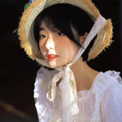 温柔清新意境氛围感女头