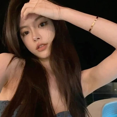 成熟稳重气质女人头像