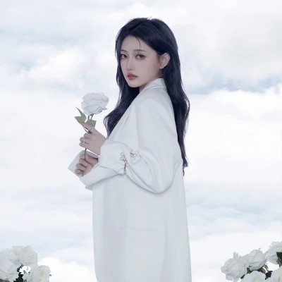 2025流行宝藏真人情侣头像