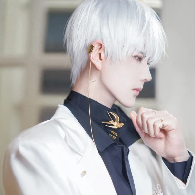 2025新款好看的男头像