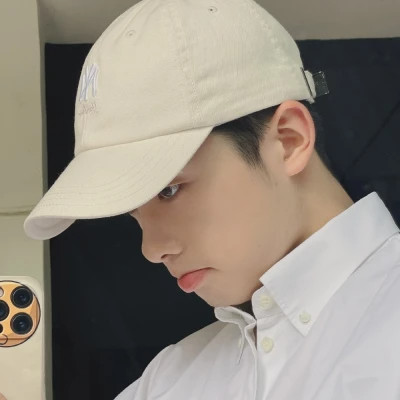 2025微信男生头像