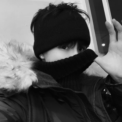 男生头像黑白真人