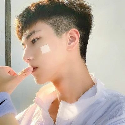 2025个性流行头像男生图片