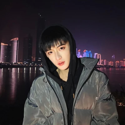 2025最新帅气高清男生头像