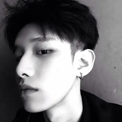 2025头像最新版的男生