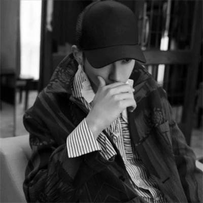 帅哥拽酷高冷黑白图片头像