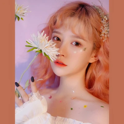 好看的白边女生头像