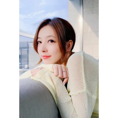 白边女头