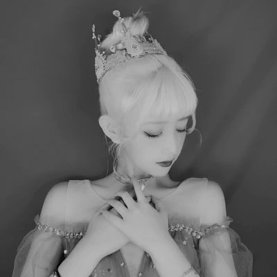 真人版黑白系闺蜜头像