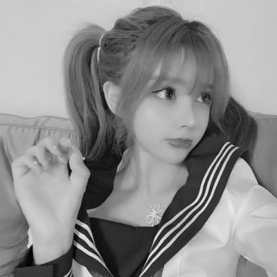 真人版黑白系闺蜜头像