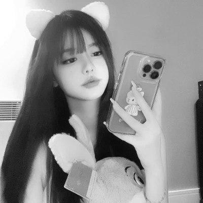 女生头像闺蜜真人黑白