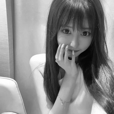 黑白少女闺蜜头像真人
