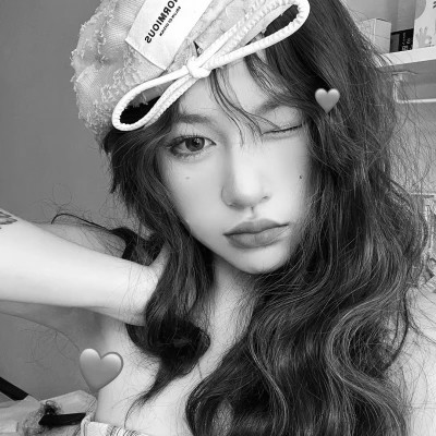 黑白少女闺蜜头像真人