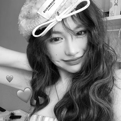 黑白少女闺蜜头像真人