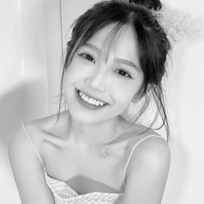 黑白少女闺蜜头像真人