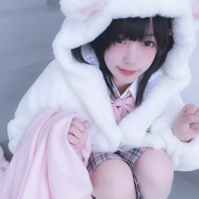 真人头像女闺蜜头像