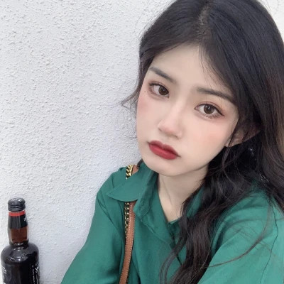 真人头像女闺蜜头像