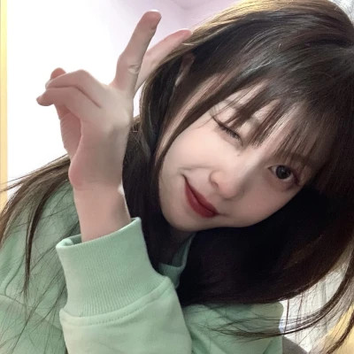真人头像女闺蜜头像