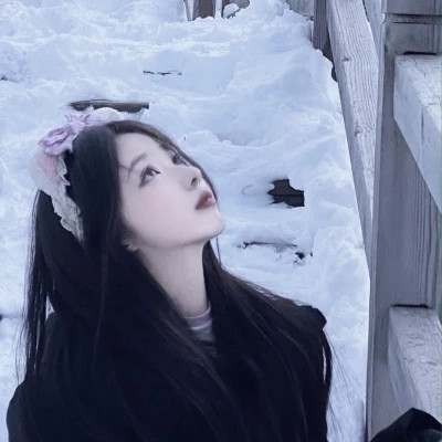 真人头像女闺蜜头像