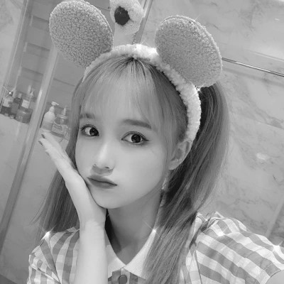 闺蜜头像黑白四人真人女