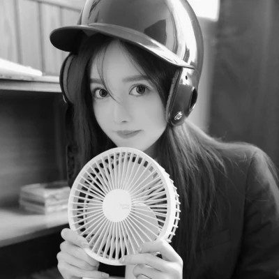 闺蜜头像黑白四人真人女
