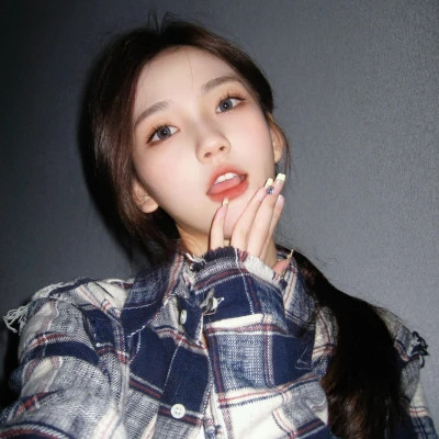 高颜值女生头像性感
