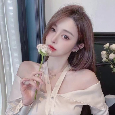 高颜值女生头像性感