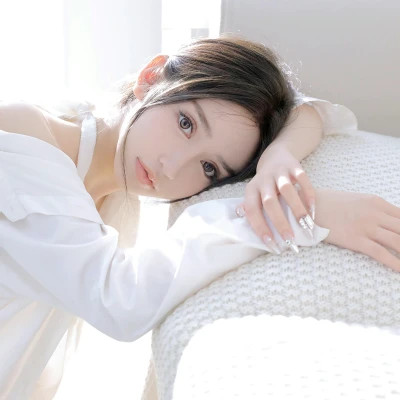 高颜值女生头像性感